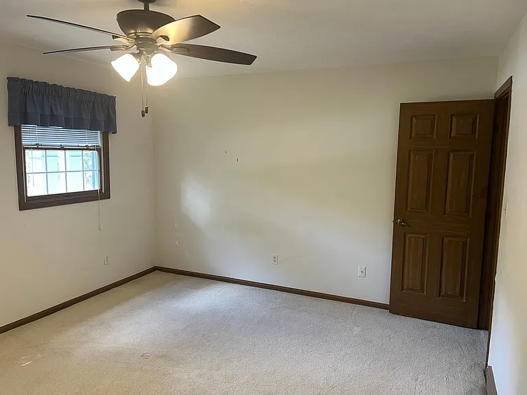 2259 Augusta Ct — Photo 8