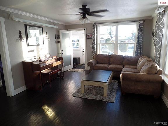 Inviting living room