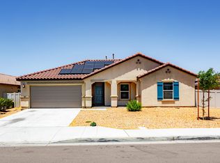 2153 E Newgrove St, Lancaster, CA 93535