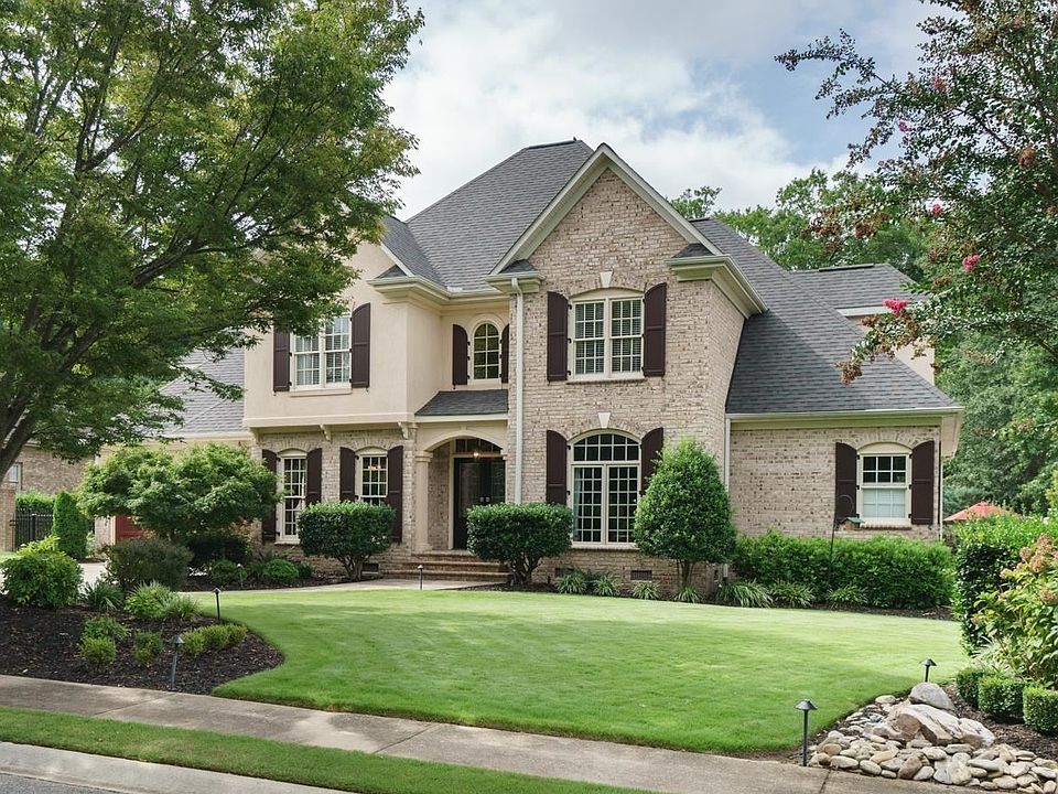 1st image of 208 Chancellors Park Ct