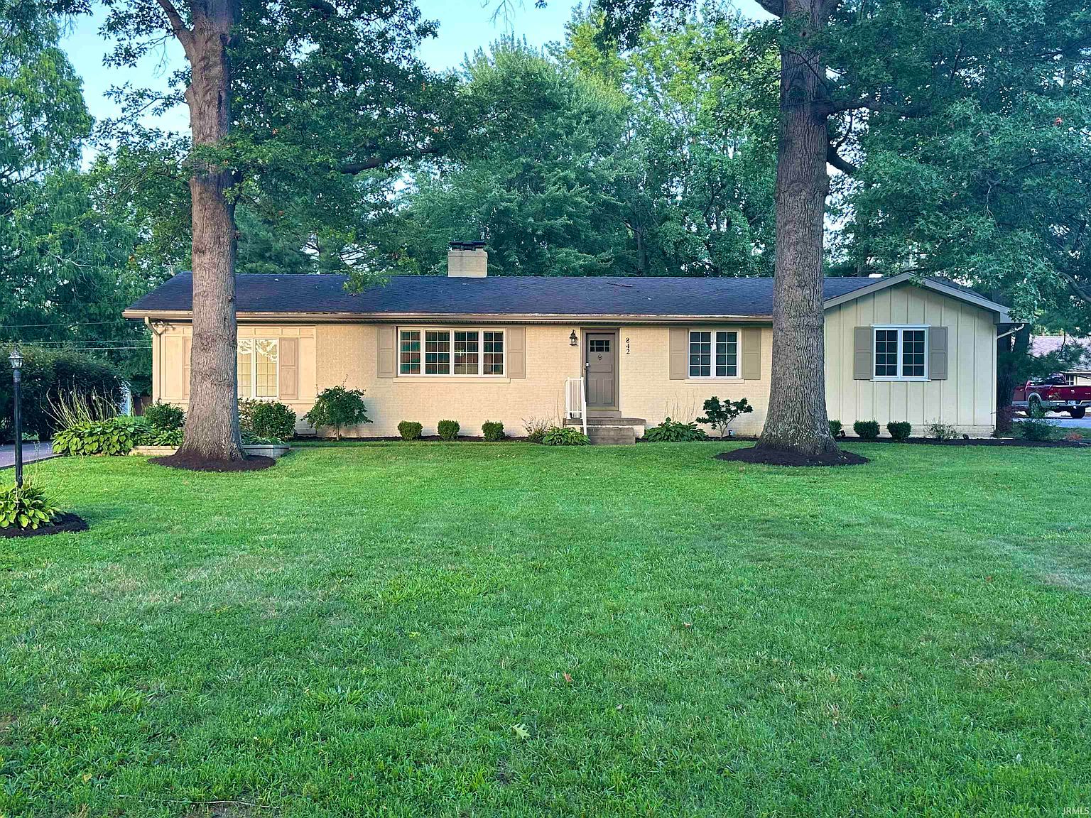 842 Plaza Dr, Evansville, IN 47715 Zillow