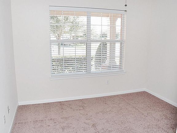 3rd image of 18222 Fair Grange Ln