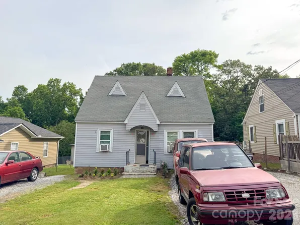 172 Sunset Dr, Thomasville, NC 27360