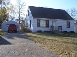 722 E 3rd St, Litchfield, MN 55355