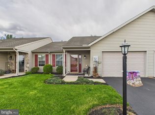 2990 Barley Cir UNIT 24, Dover, PA 17315