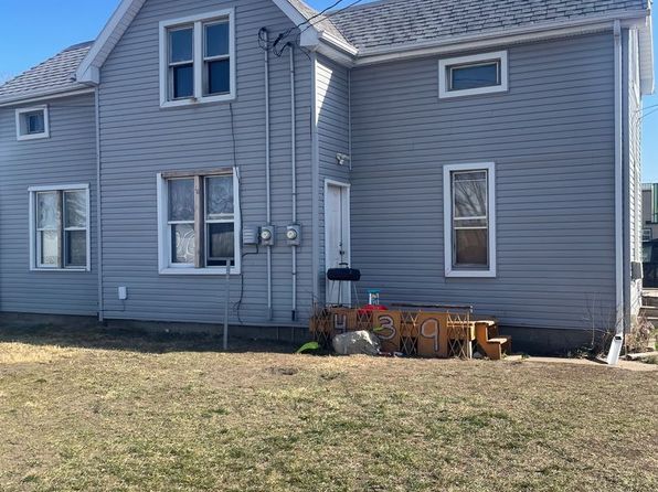 439 Gladys St