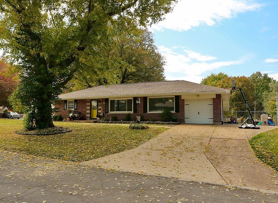 1st image of 565 Saint Bernard Dr