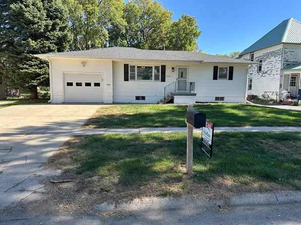 1104 N 9th St, Norfolk, NE 68701