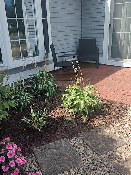 510 Corey Ln — Photo 10