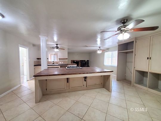 2nd image of 618 W Las Flores Ave