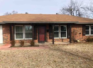 934 Robin Rd, Blackwell, OK 74631