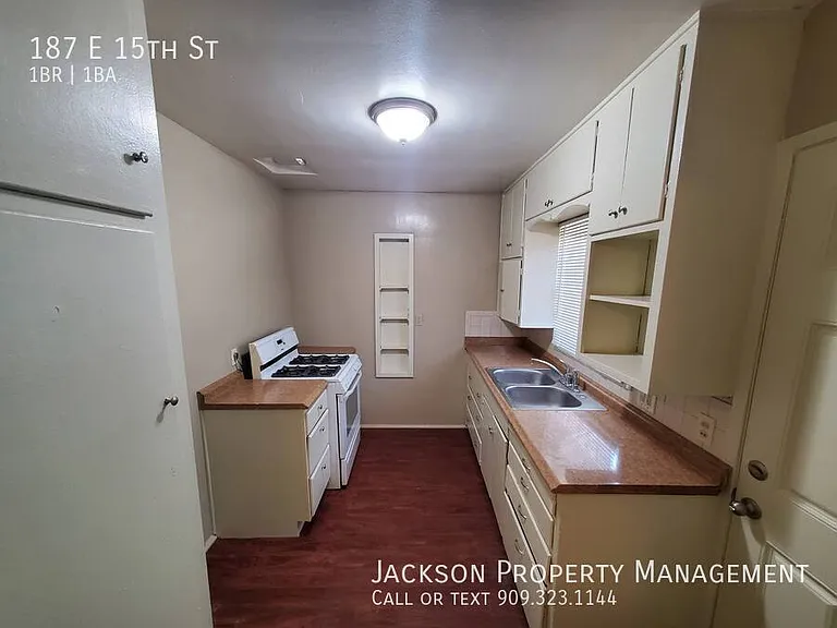 187 E 15th St — Photo 8