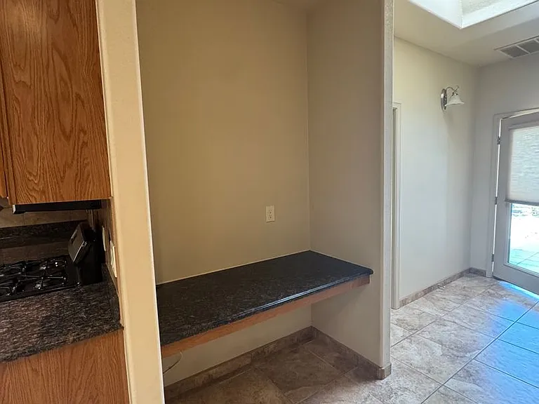 4381 Levante Dr — Photo 7