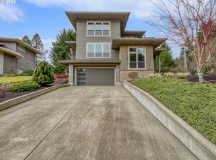 52373 SW Ashley Ct, Scappoose, OR 97056