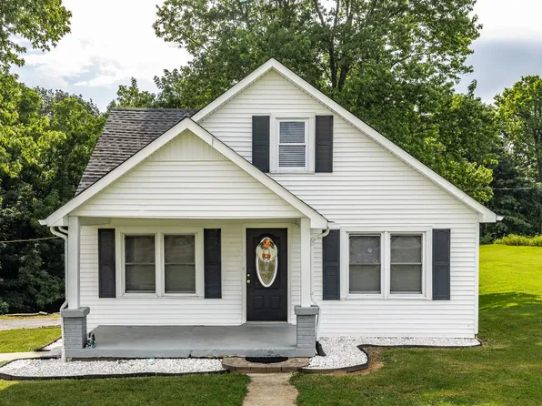 653 Drury Ridge Rd, Lafayette, TN 37083