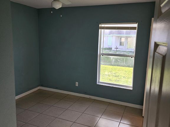 3rd image of 8176 101st Ave