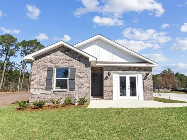 9835 Starling Dr, Pensacola, FL 32506