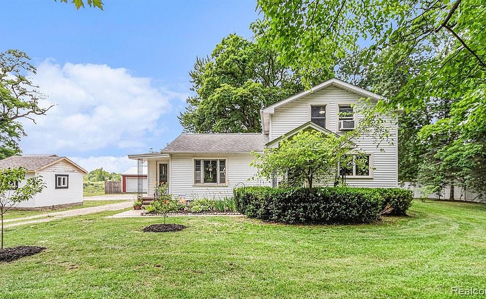 9018 Henderson Rd, Goodrich, MI 48438 MLS 20230053188 Zillow