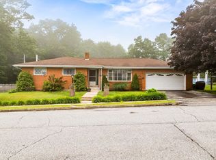 5 Pine St, McAdoo, PA 18237