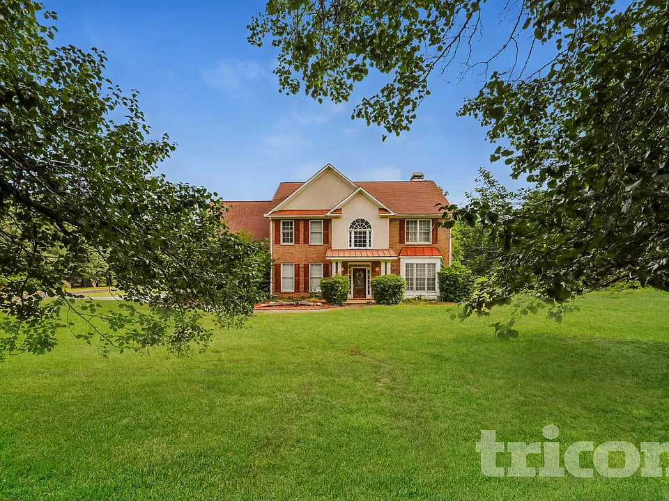 105 Nix Ct