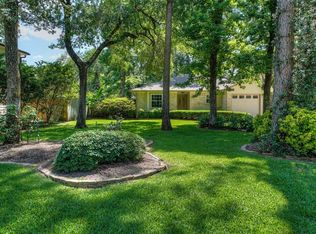 9 Oldstream Ct, Spring, TX 77381