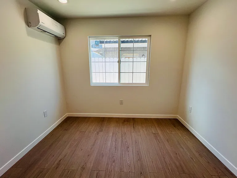 Shadbush St — Photo 8