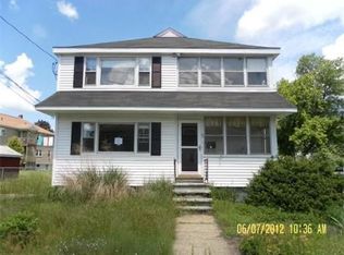 5 Vecchia St, Webster, MA 01570