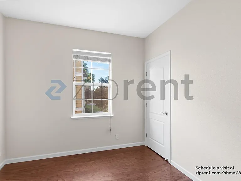 2801 Lavender Ter — Photo 14