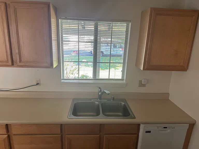 4633 Morpheus Ln — Photo 9