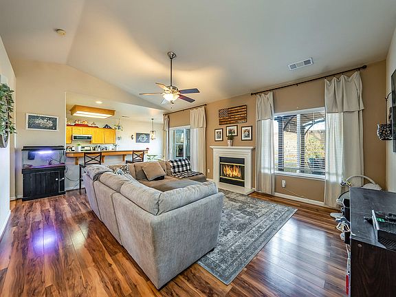 5th image of 1318 Peachwood St