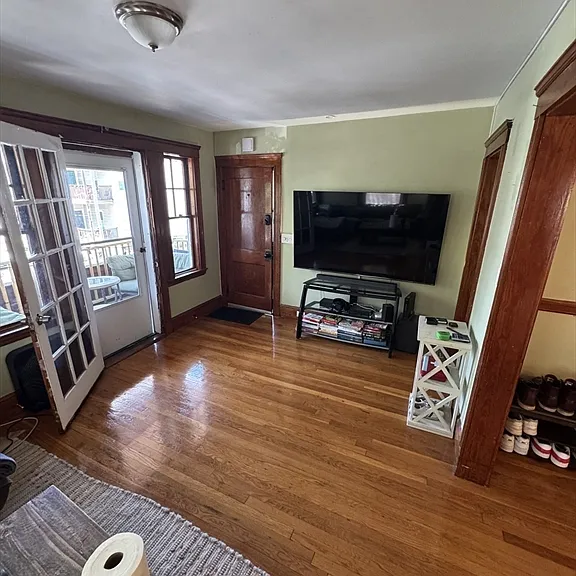 65 Saxton St #2 — Photo 2