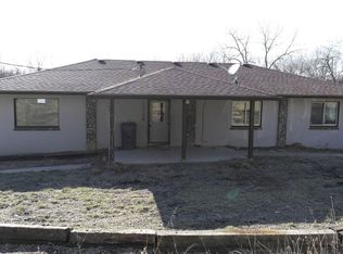 2098 E 150th Rd, Lecompton, KS 66050