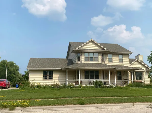 510 S 2nd St, Cedar Grove, WI 53013