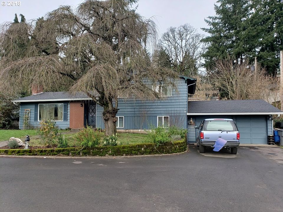 1st image of 2712 NE 58th St