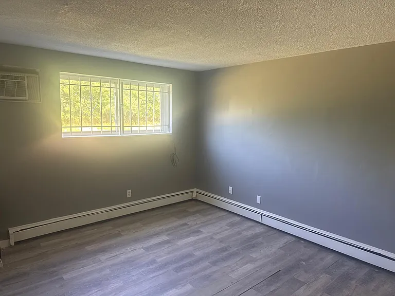 1845 Cliffview Rd #101 — Photo 5