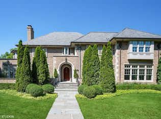 157 Woodstock Ave, Kenilworth, IL 60043