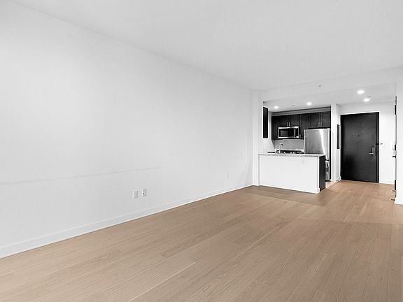 3rd image of 21 W End Ave APT 3311