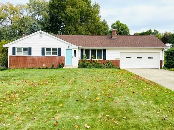 6343 Navajo Pl, Poland, OH 44514