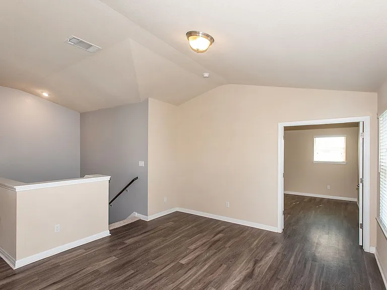8113 Rosano St — Photo 22