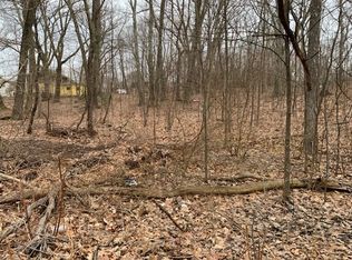 7 Gates Ln, Worcester, MA 01603