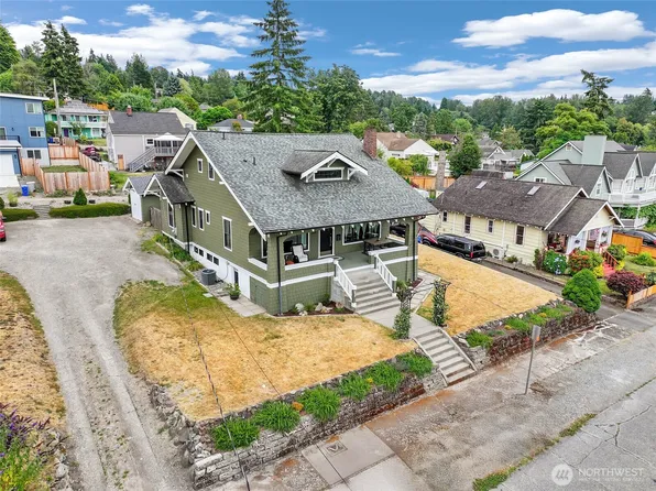 602 Jason Avenue N, Kent, WA 98030