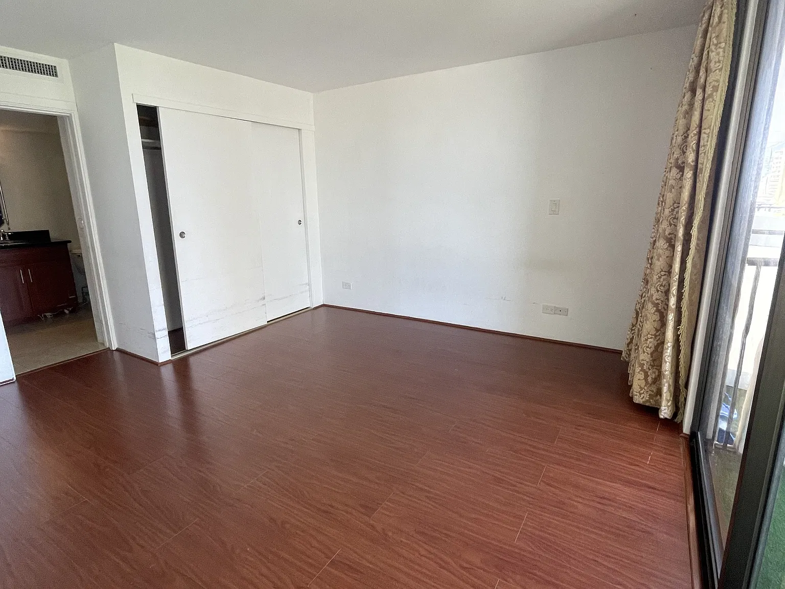 1860 Ala Moana Boulevard #1410 - 1 — Photo 3