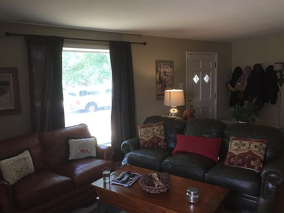 5th image of 1335 Rosemary St