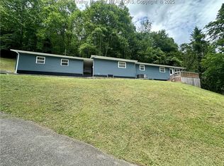 282 Hidden Valley Rd, Chapmanville, WV 25508