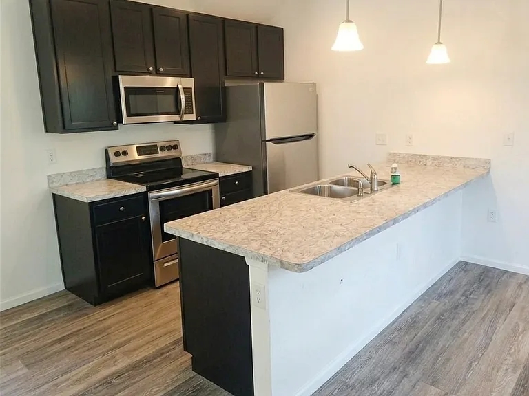 2313 Alcott Way — Photo 3