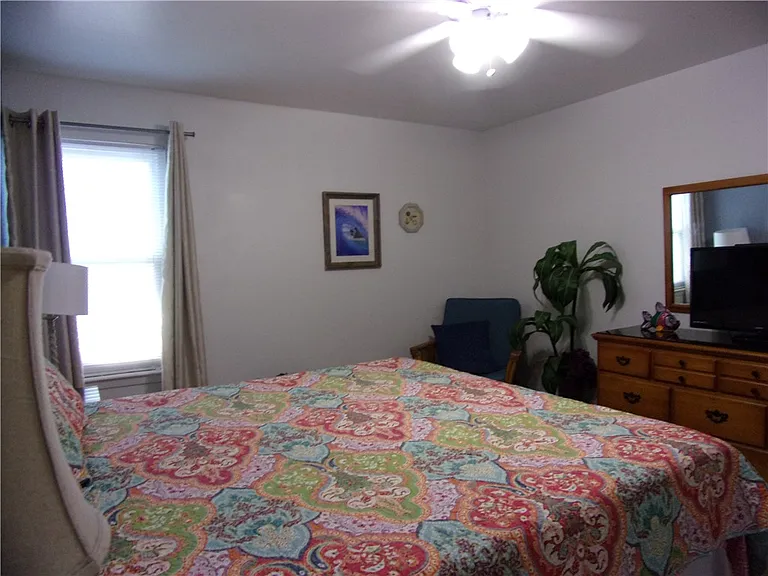 15005 Windward Dr #211 — Photo 32