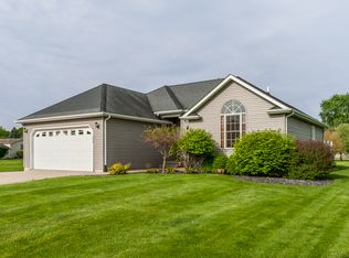 1820 Laverne Dr, Sandwich, IL 60548