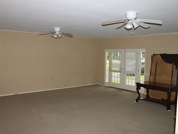 Bonus Room
						:
						Large room with plenty of storage.