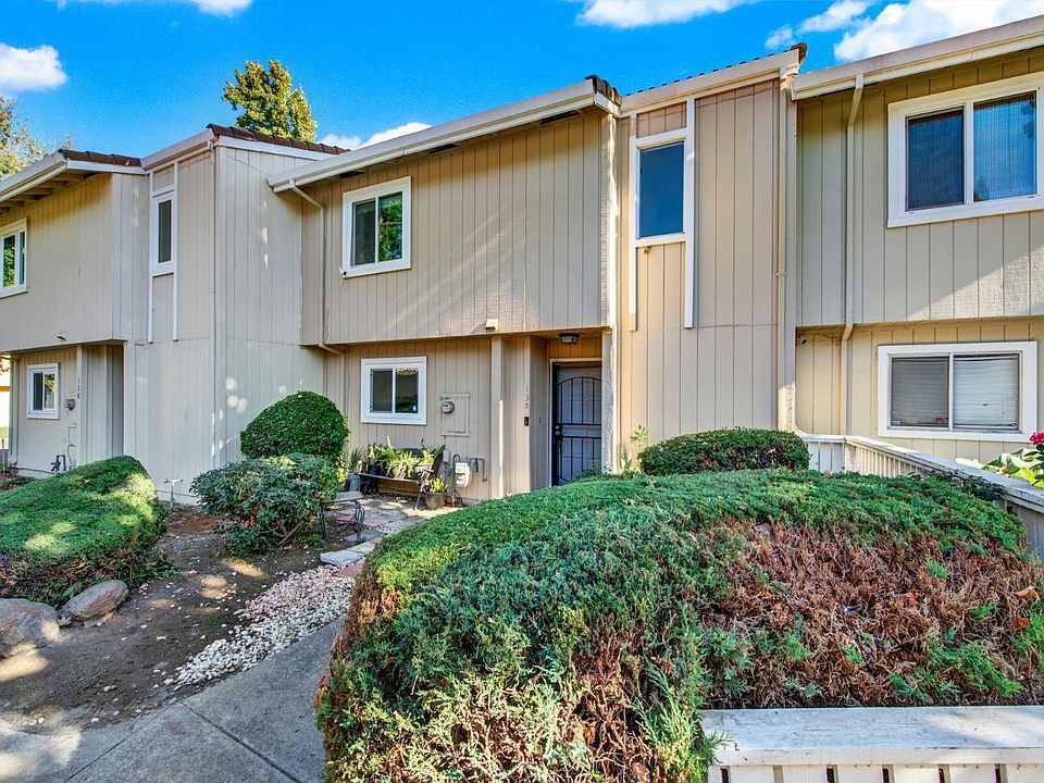 1st image of 130 Arcadia Drive