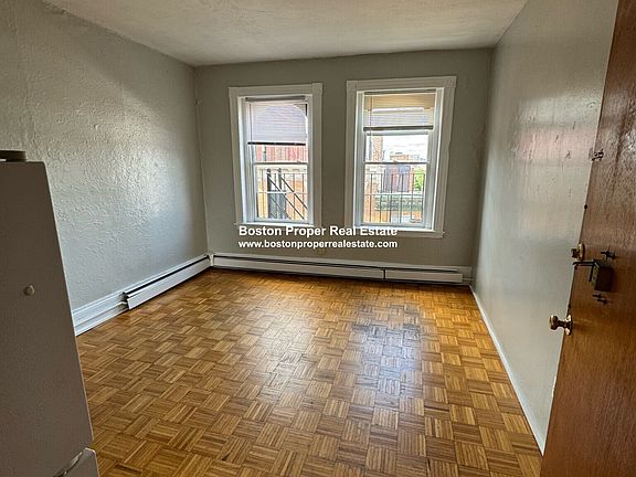 3rd image of 40 Anderson St #40